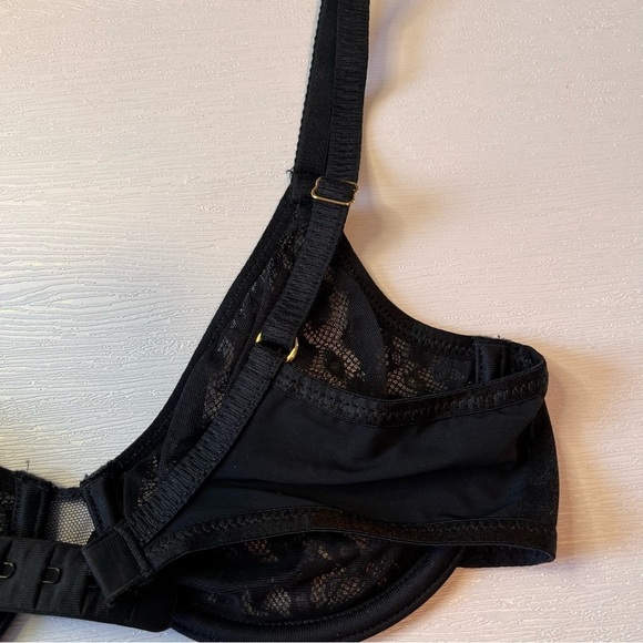 NWT Chantelle Lingerie Spirit Full Coverage Lace Molded Bra 32C BLACK #0097E - Picture 8 of 13